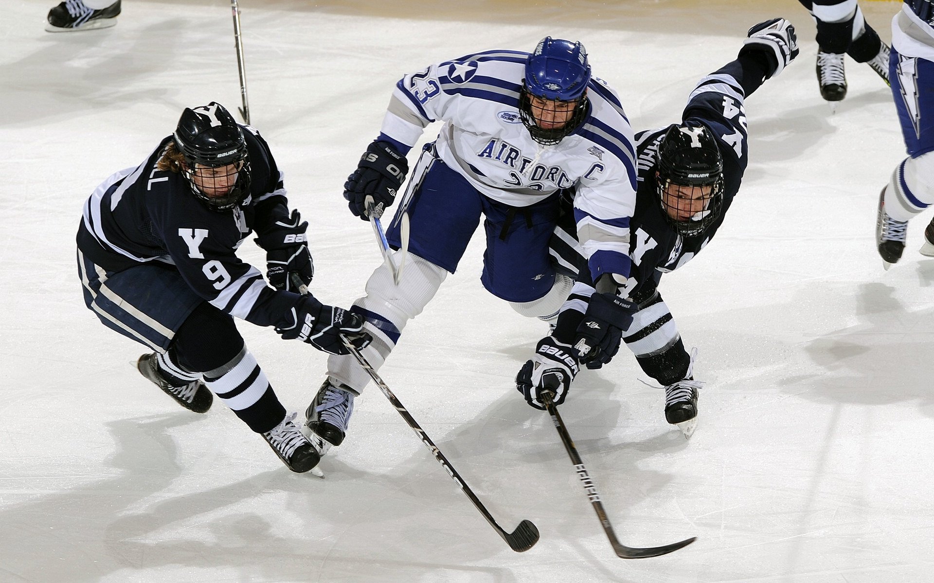 史上最“爆炸”的入球瞬间，点燃球迷激情，爆炸的篮球
